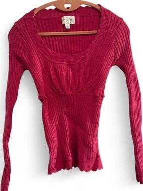 Anthropologie Ribbed Scoop-Neck Long Sleeve Top in Raspberry